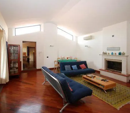 Sleeps 11 Pool Wifi * Montegiove